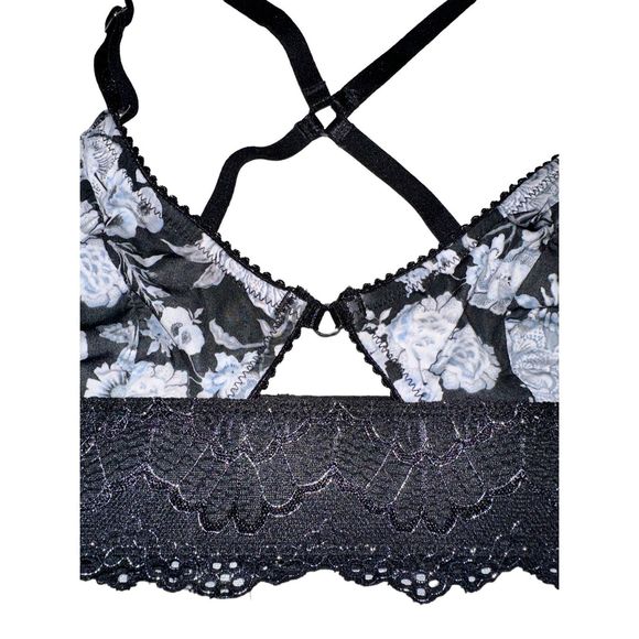 New Madalynn for Out From Outfitters Dawson Cutout Bra XS - Picture 6 of 12
